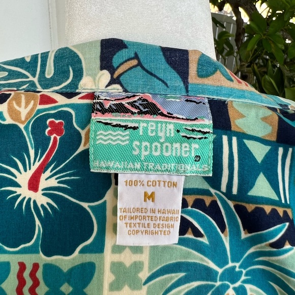 Vintage NFL Pro Bowl Official Woman’s VIP Sponsor Aloha Shirt - Picture 9 of 11